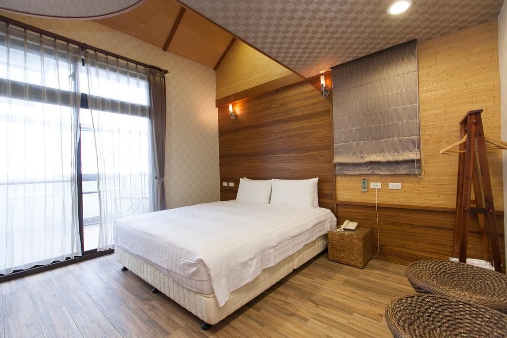 Most Natural Hotel Джиаоси Екстериор снимка