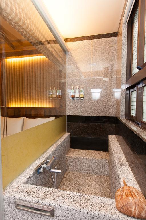 Most Natural Hotel Джиаоси Екстериор снимка