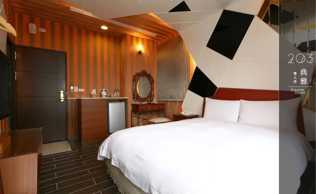 Most Natural Hotel Джиаоси Екстериор снимка